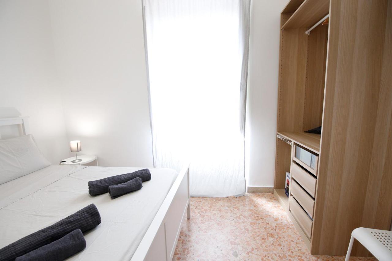 Apartment Holiday Catania Bagian luar foto